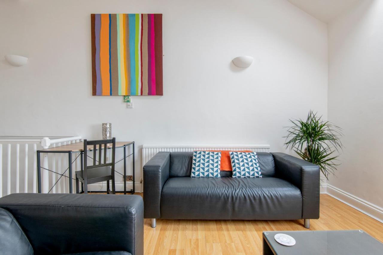 Appartamento Fantastic 3 Bed Brighton House- Sleeps 6- Superfast Wifi And Garage Esterno foto